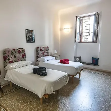 Homestay In An Close To The Train Station