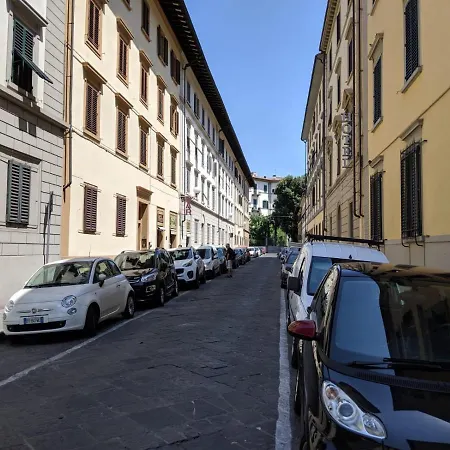 Homestay In An Close To The Train Station Florence