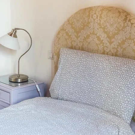 Homestay In An Close To The Train Station Florence